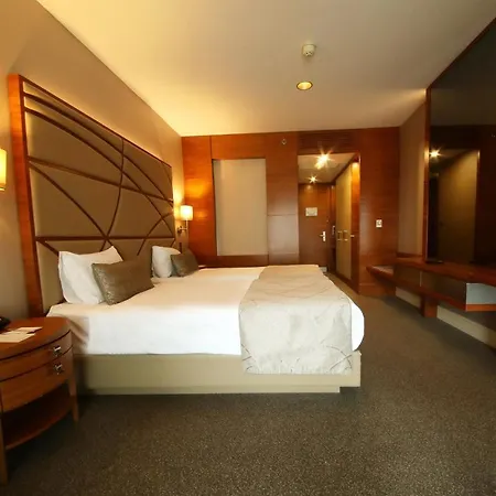 Hotel Cevahir Istambul
